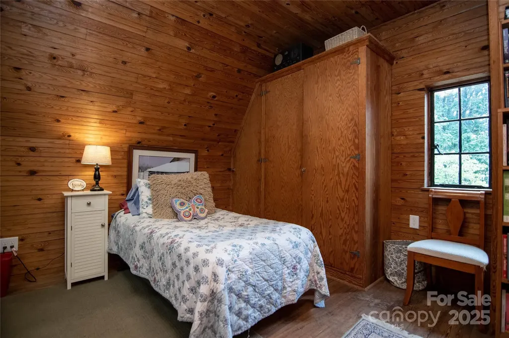 1220 N Piedmont Avenue Kings Mountain NC 28086
