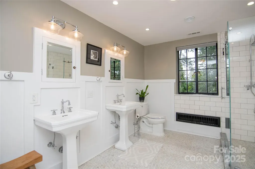 1220 N Piedmont Avenue Kings Mountain NC 28086