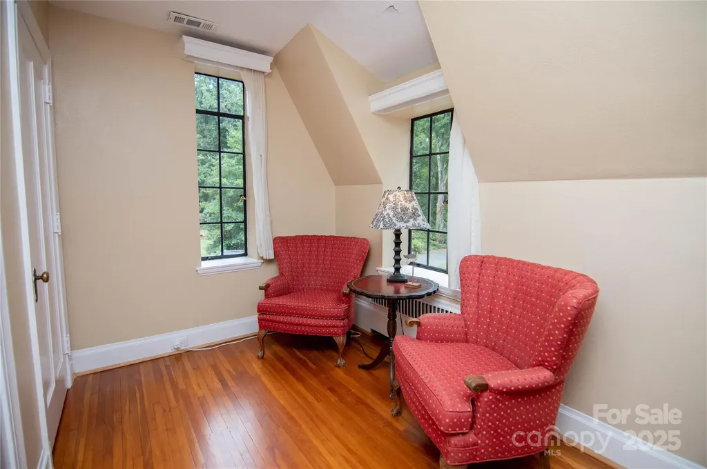 1220 N Piedmont Avenue Kings Mountain NC 28086