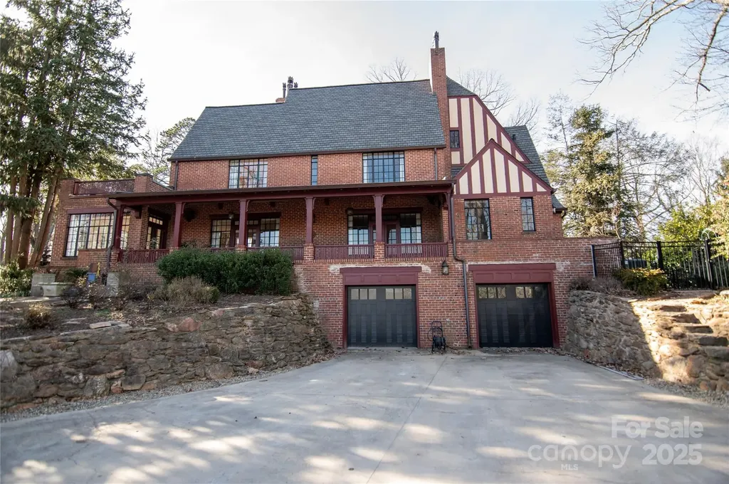 1220 N Piedmont Avenue Kings Mountain NC 28086