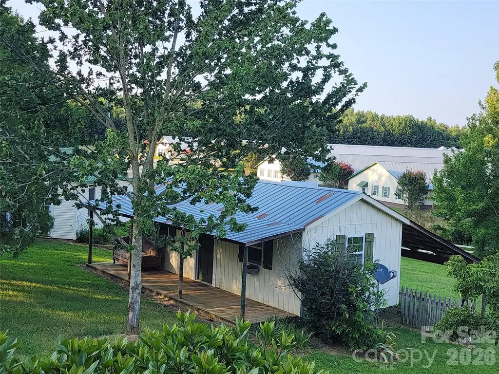 7160 Old Us Highway 421 Staley NC 27355