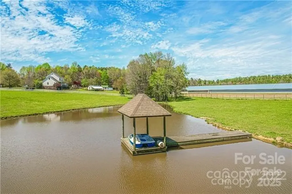 7160 Old Us Highway 421 Staley NC 27355