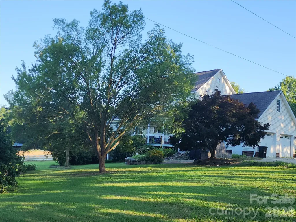 7160 Old Us Highway 421 Staley NC 27355
