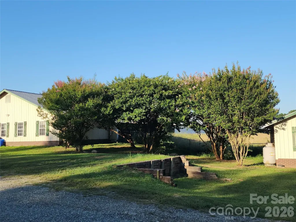 7160 Old Us Highway 421 Staley NC 27355