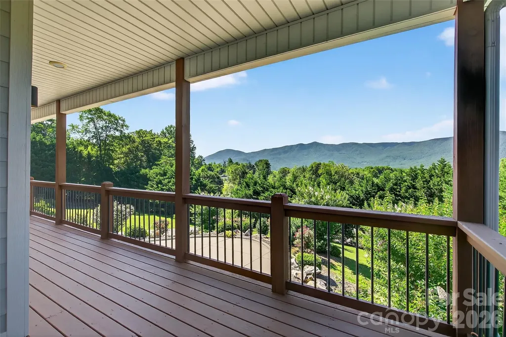 4 Stars Forever Drive Black Mountain NC 28711