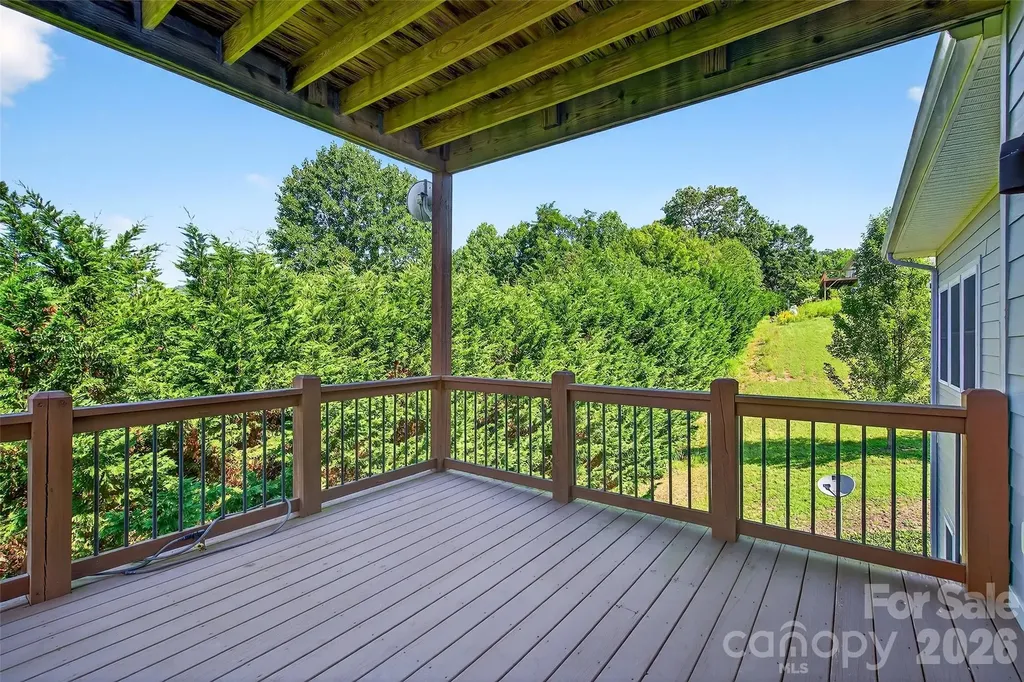 4 Stars Forever Drive Black Mountain NC 28711