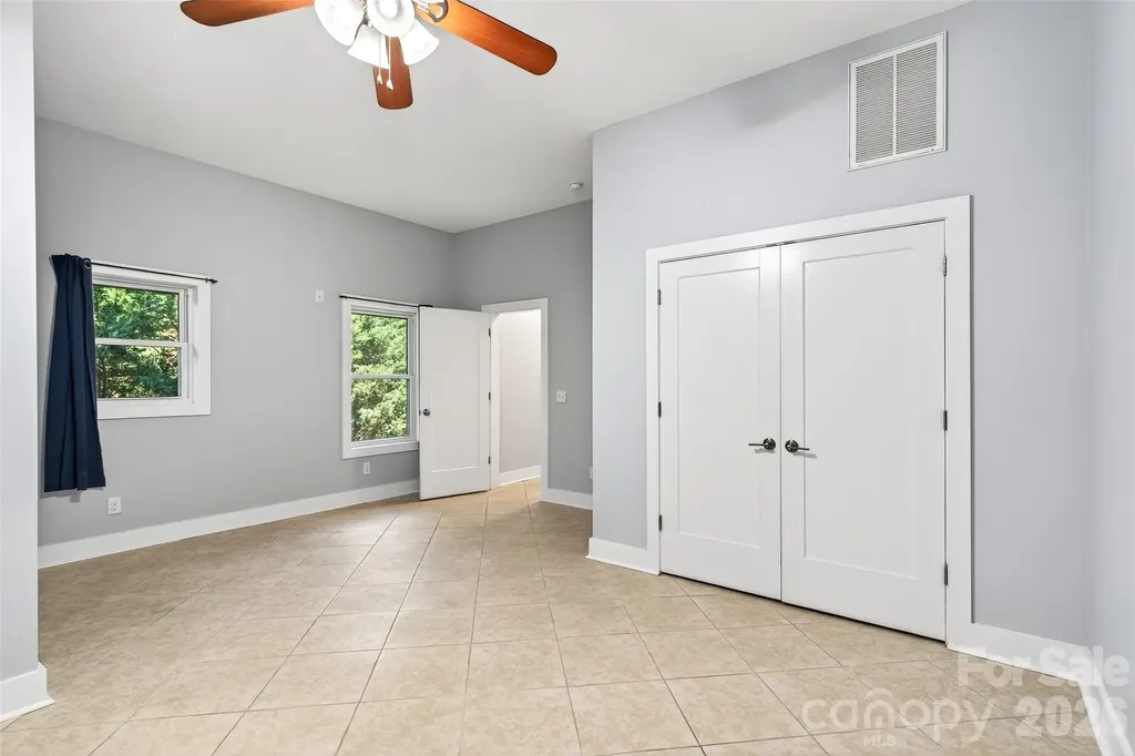 4 Stars Forever Drive Black Mountain NC 28711