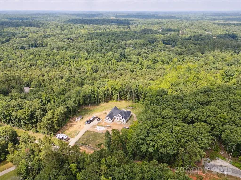 8018 Fairmont Drive Waxhaw NC 28173