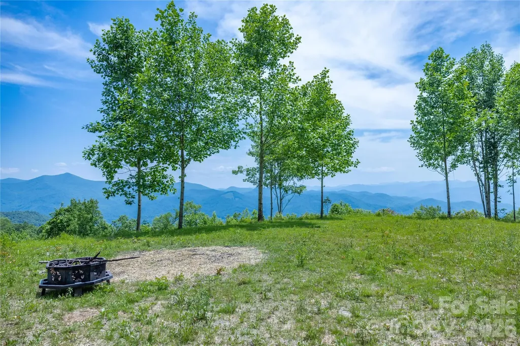 3409 Parris Branch Road Sylva NC 28779