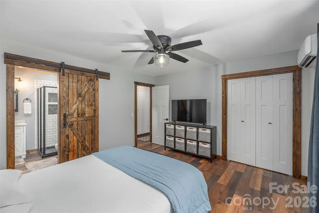 477 Locust Drive Maggie Valley NC 28751