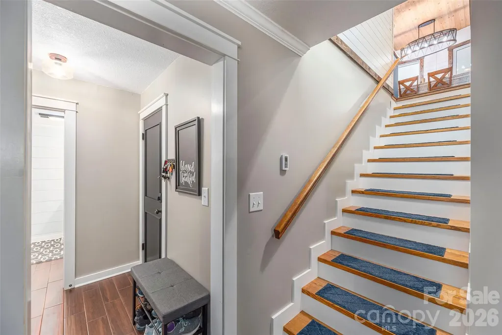 477 Locust Drive Maggie Valley NC 28751
