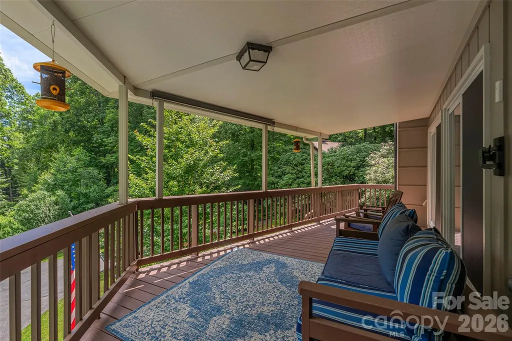 477 Locust Drive Maggie Valley NC 28751