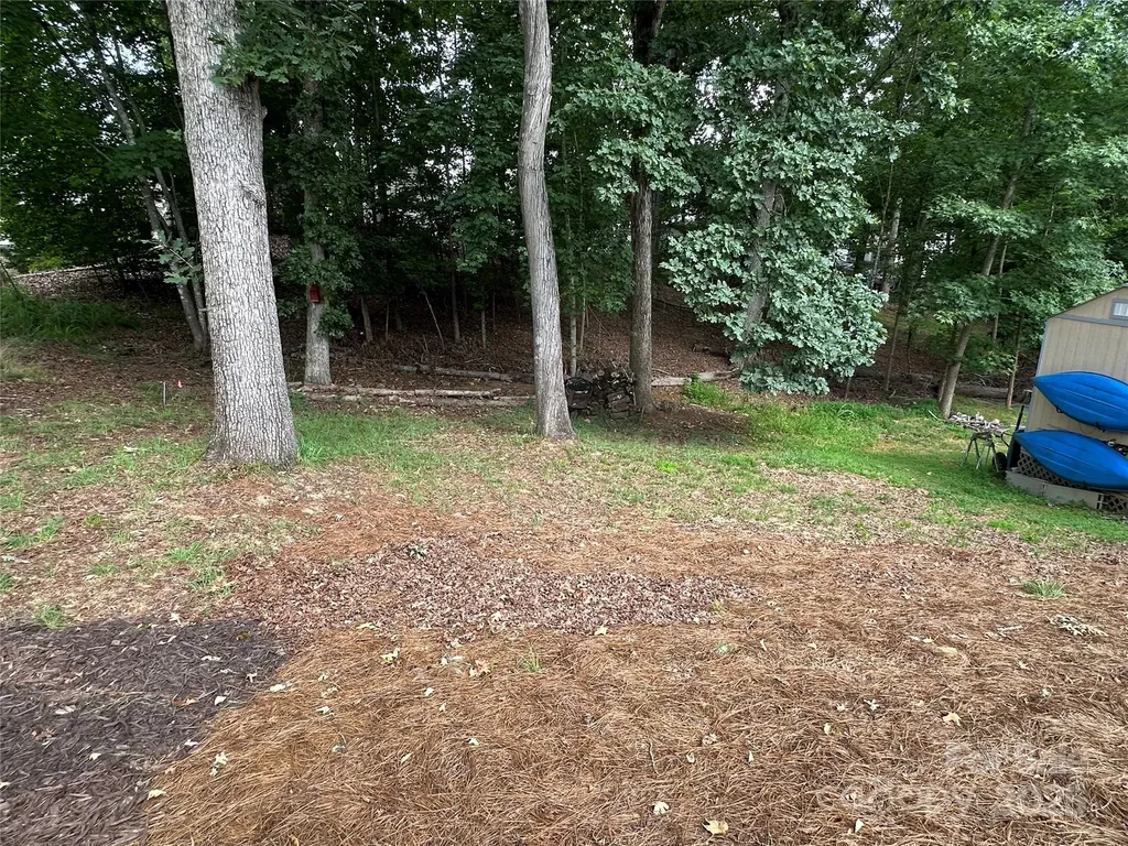 105 Marina Lane New London NC 28127