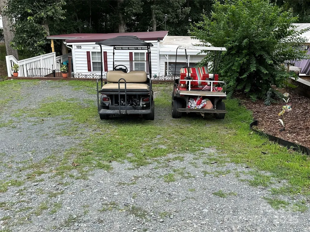 105 Marina Lane New London NC 28127