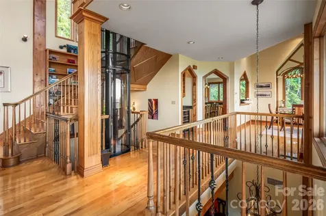 2280 Mountain Air Drive Burnsville NC 28714