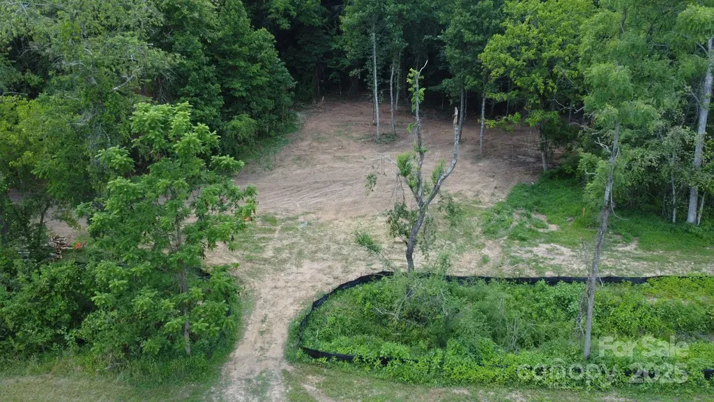 9999 Settlers Trail Mars Hill NC 28754