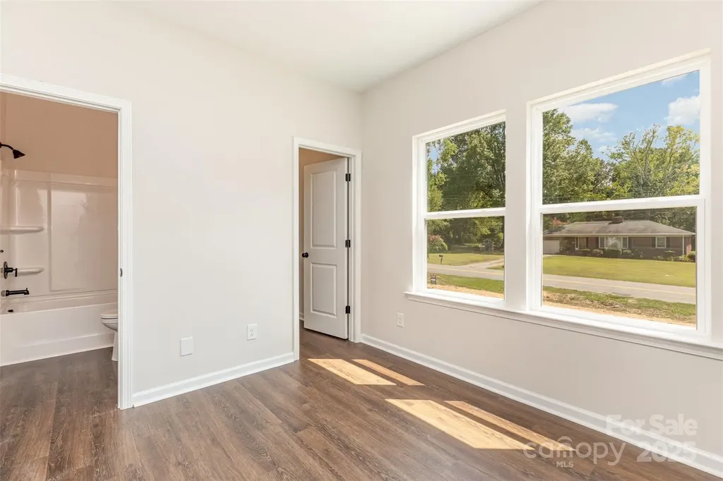 2063 Sadler Woods Lane Charlotte NC 28214