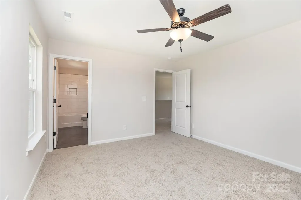 2063 Sadler Woods Lane Charlotte NC 28214