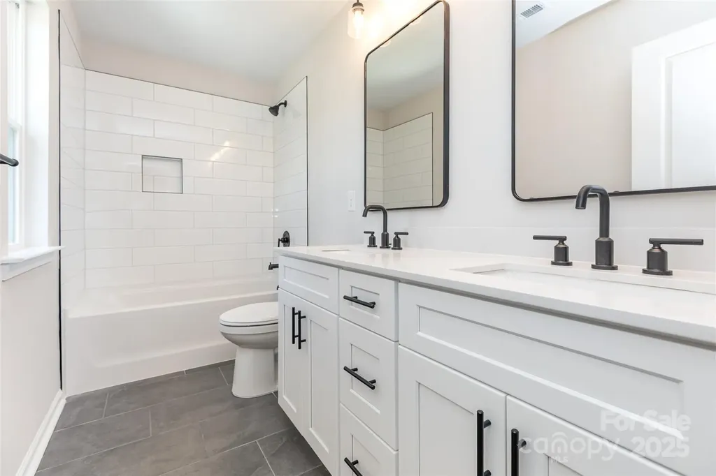 2063 Sadler Woods Lane Charlotte NC 28214