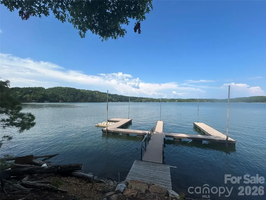 810 Marina Drive Nebo NC 28761