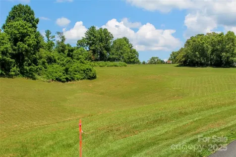 9999 Settlers Trail Mars Hill NC 28754