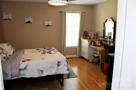 544 Tracy Grove Road Flat Rock NC 28731