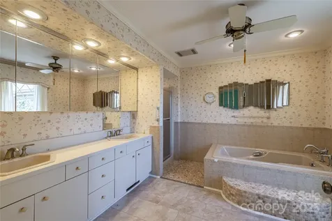 2505 Morganton Boulevard SW Lenoir NC 28645