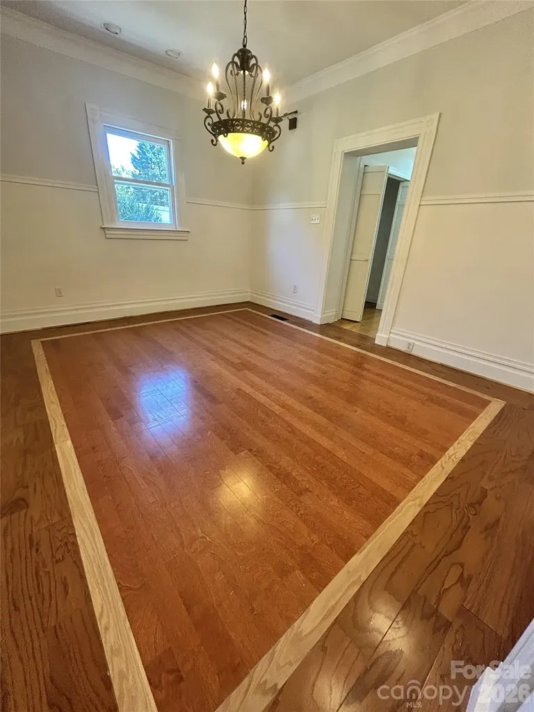 743 S College Avenue Newton NC 28658
