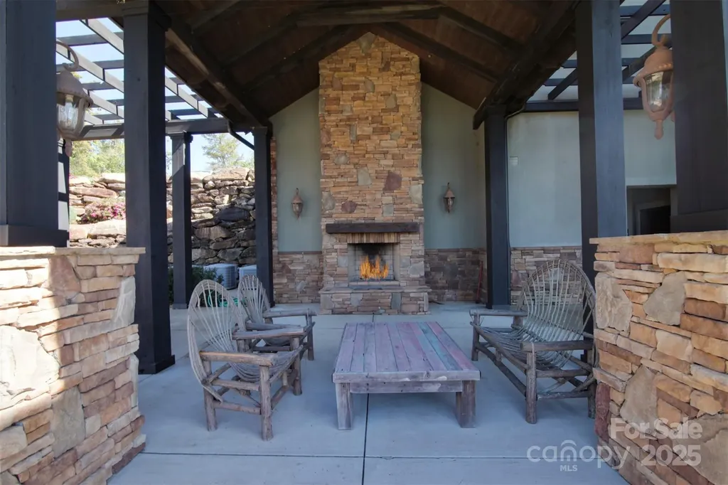 241 Rock Ledge Drive Lake Lure NC 28746