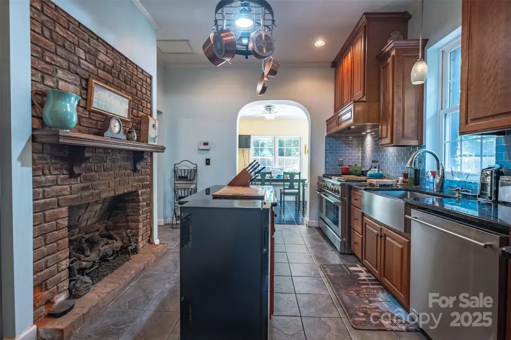 154 Union Street S Concord NC 28025