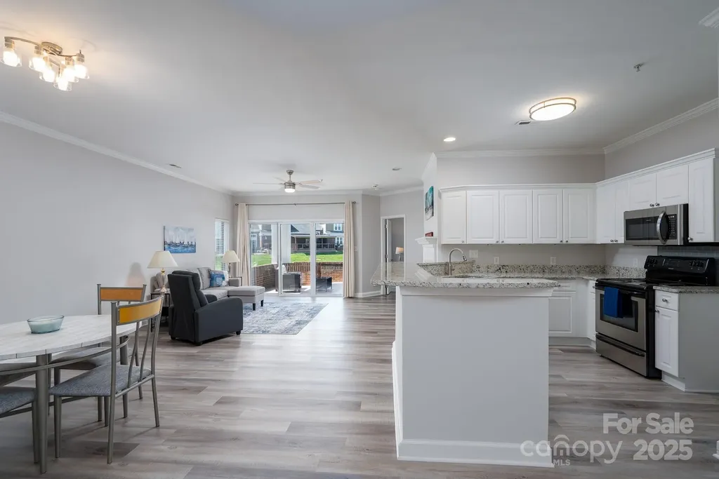 18511 Harborside Drive Cornelius NC 28031