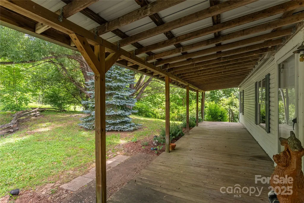 495 Courtney Lane Canton NC 28716
