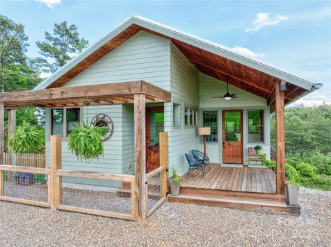 13 New Home Road Marshall NC 28753