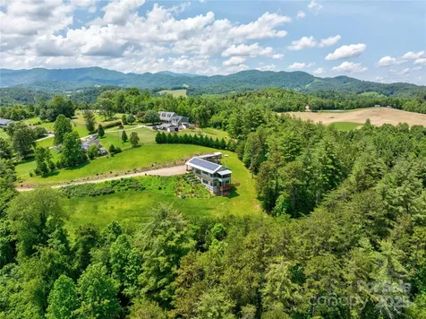 13 New Home Road Marshall NC 28753