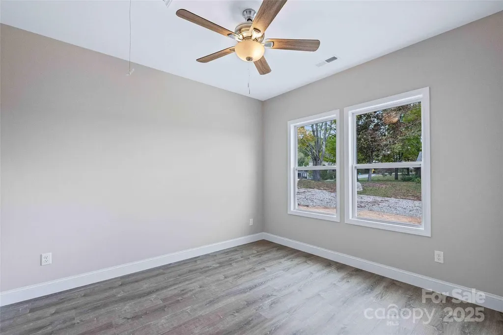 14 Holcombe Road Candler NC 28715