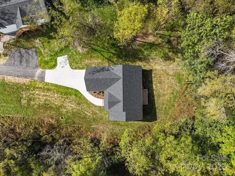 14 Holcombe Road Candler NC 28715