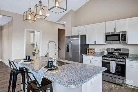 14 Holcombe Road Candler NC 28715