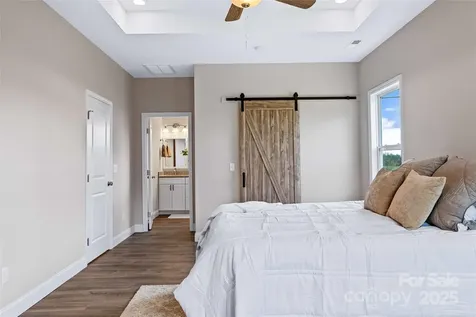 14 Holcombe Road Candler NC 28715