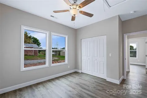 14 Holcombe Road Candler NC 28715