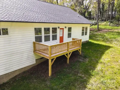 14 Holcombe Road Candler NC 28715