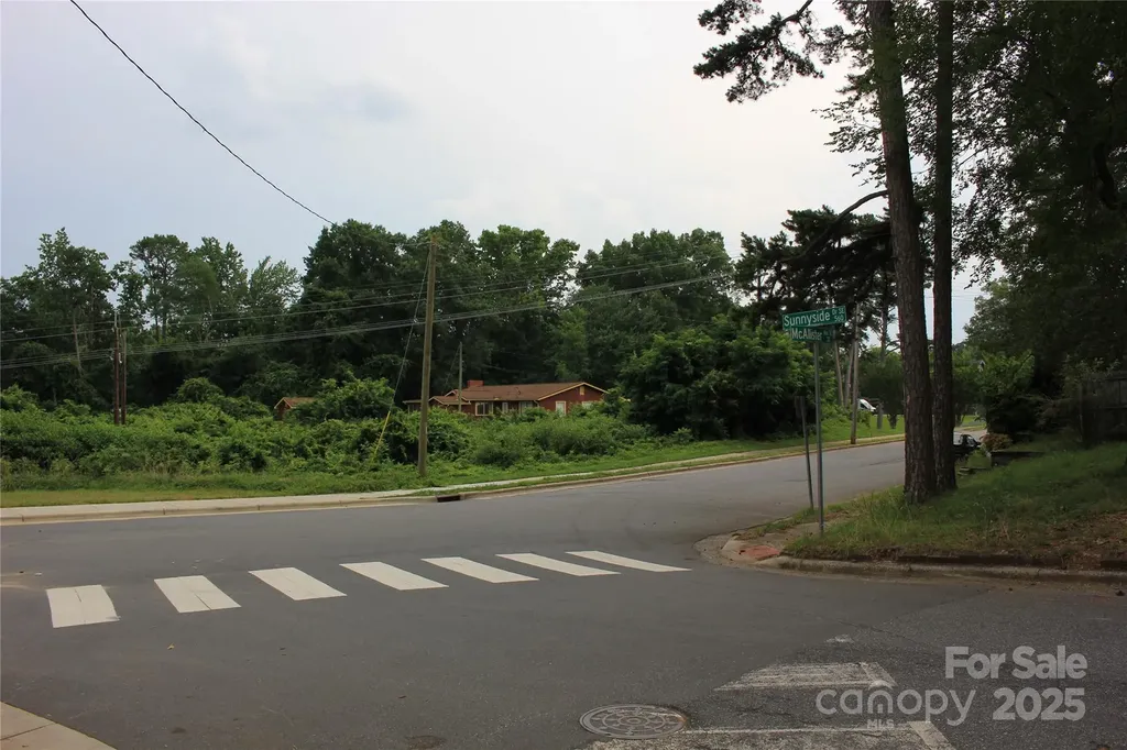 571 Union Street S Concord NC 28025