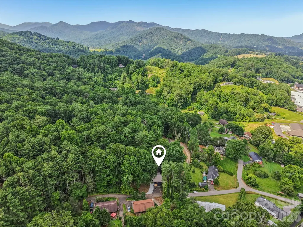 410 Mother In Law Lane Burnsville NC 28714