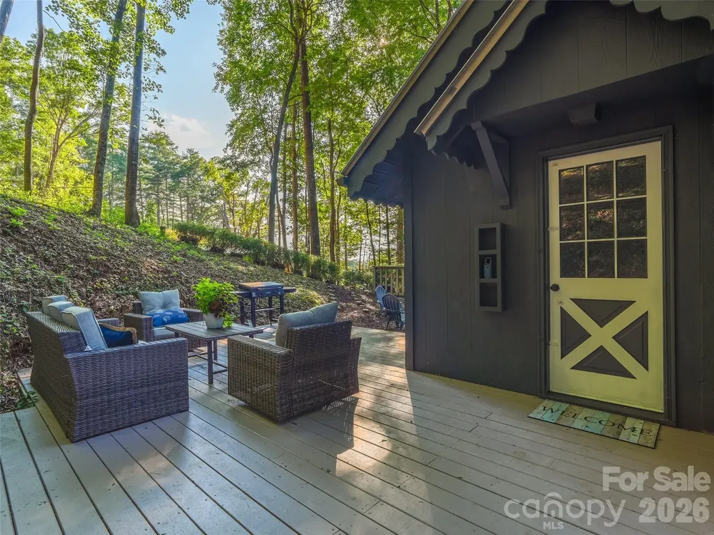 410 Mother In Law Lane Burnsville NC 28714