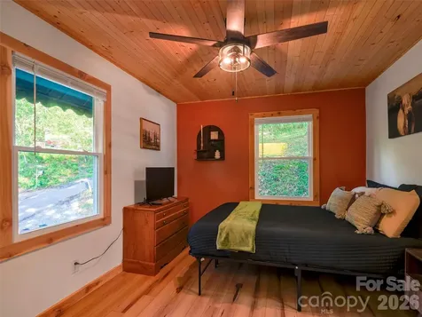 410 Mother In Law Lane Burnsville NC 28714