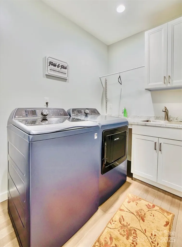 118 Mulberry Street NW Lenoir NC 28645