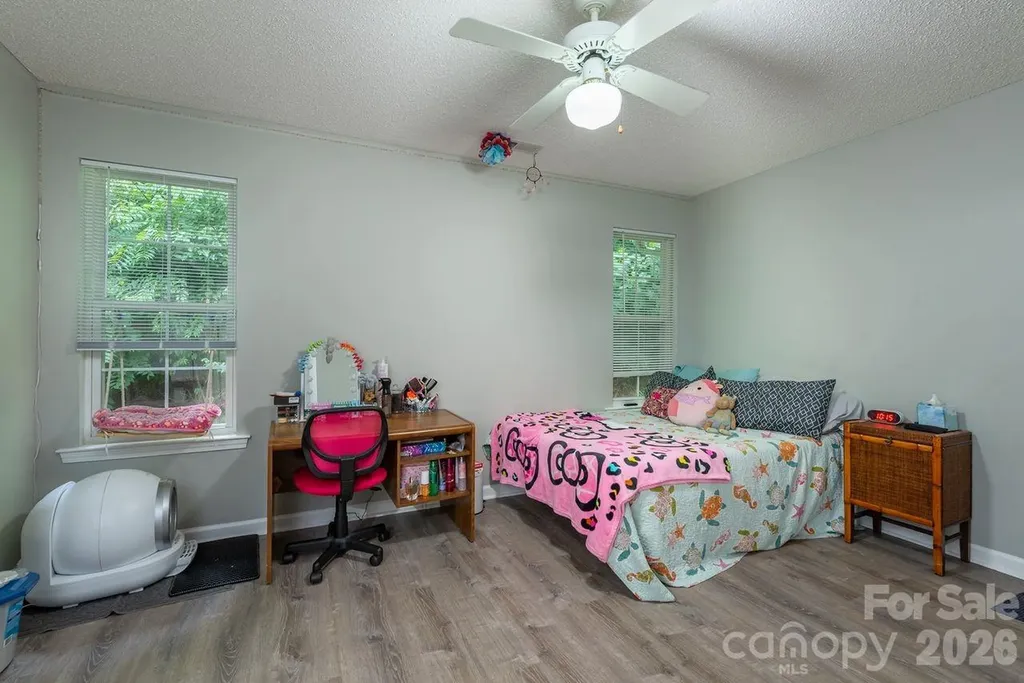1303 Hyde Park Drive Asheville NC 28806
