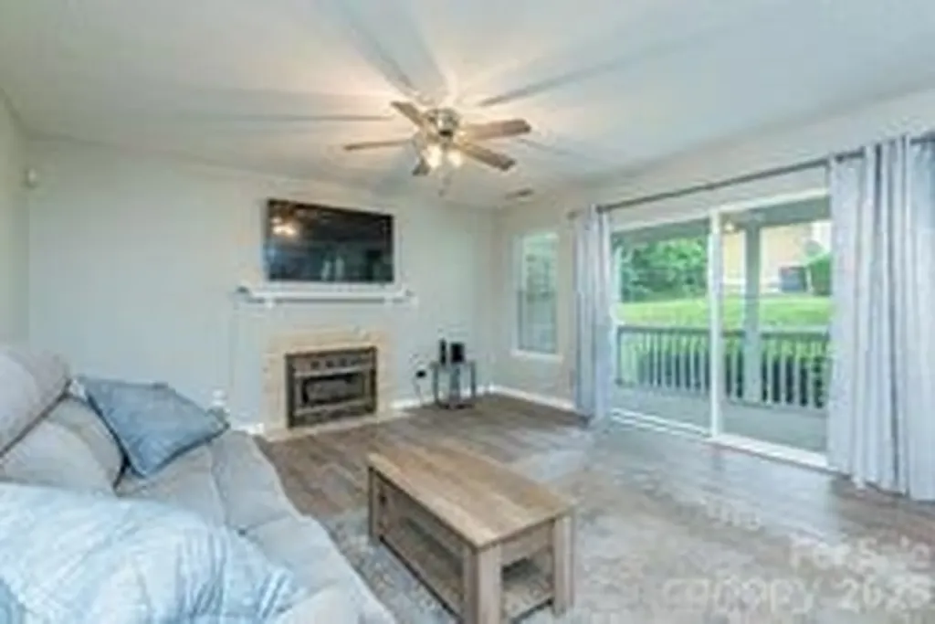 1303 Hyde Park Drive Asheville NC 28806