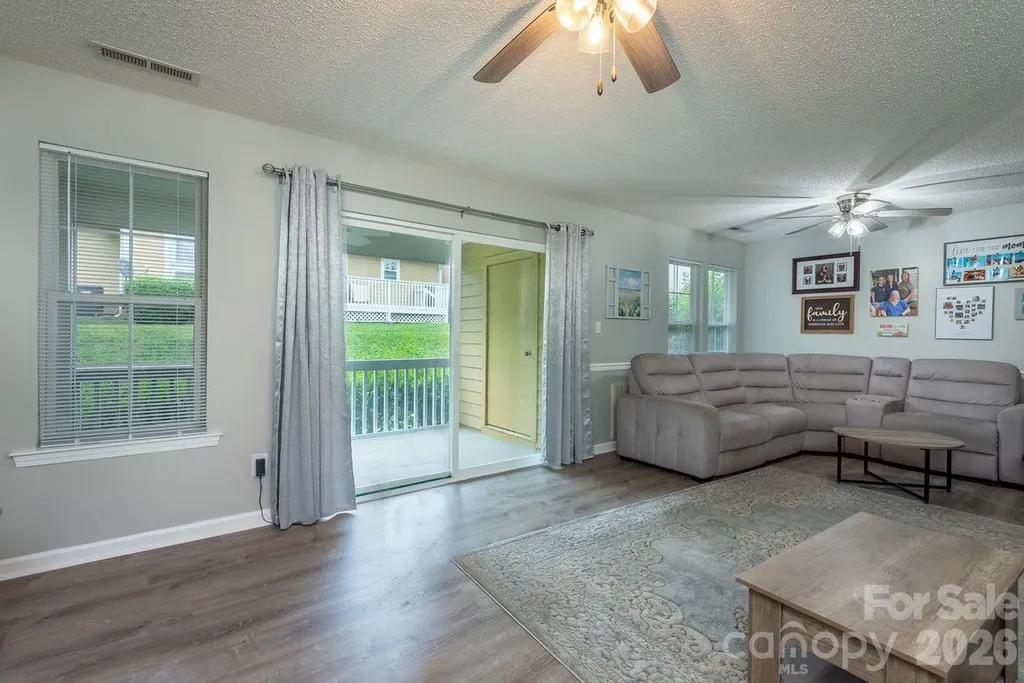 1303 Hyde Park Drive Asheville NC 28806
