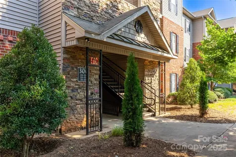 332 Appeldoorn Circle Asheville NC 28803