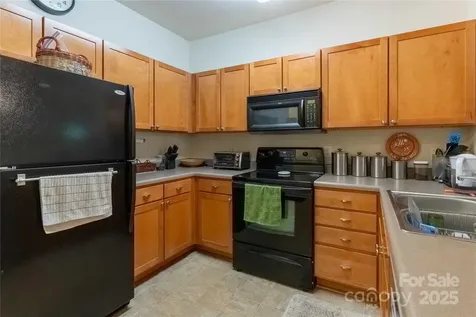 332 Appeldoorn Circle Asheville NC 28803